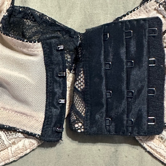 Sophie Theallet for Cacique Bra in Nude with Black Lace Size 42DD - Picture 7 of 7